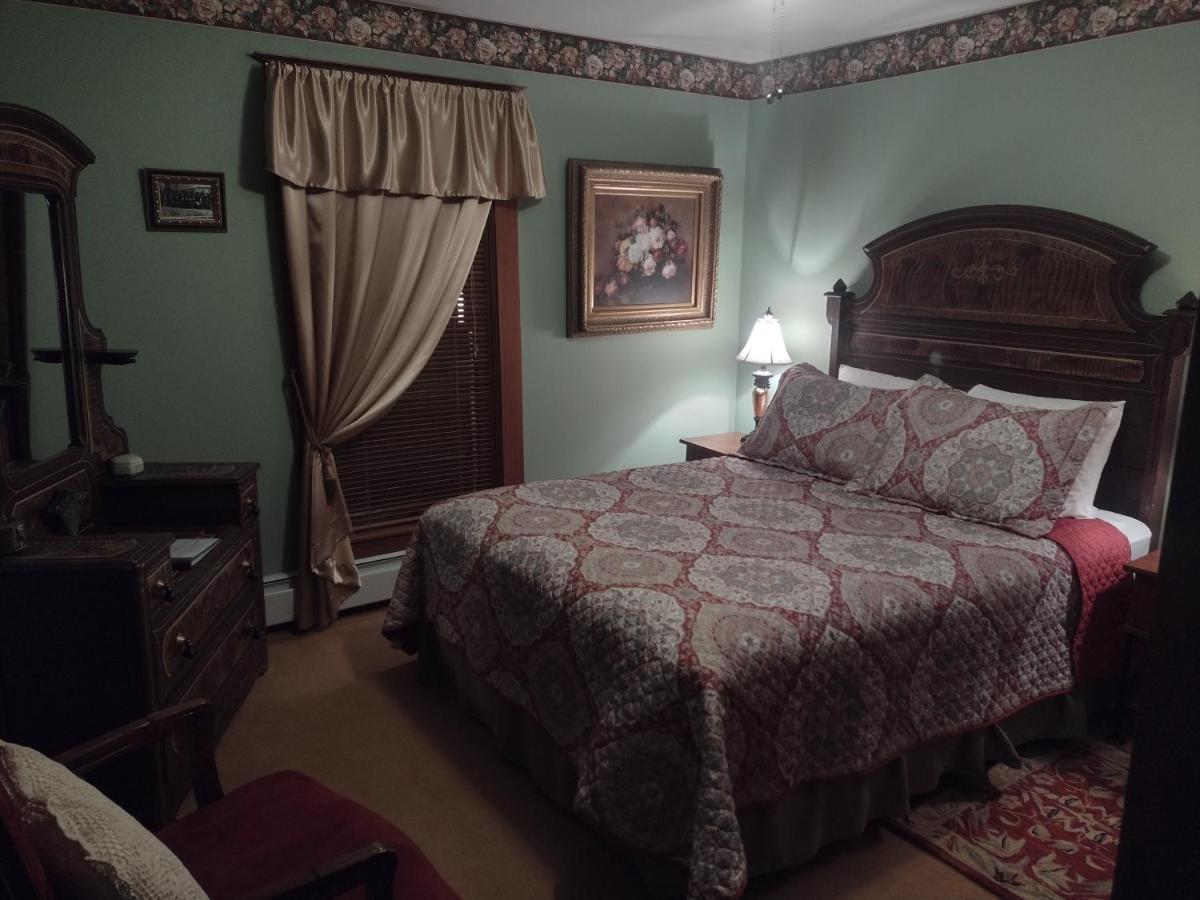 The Historic Elk Mountain Hotel Buitenkant foto