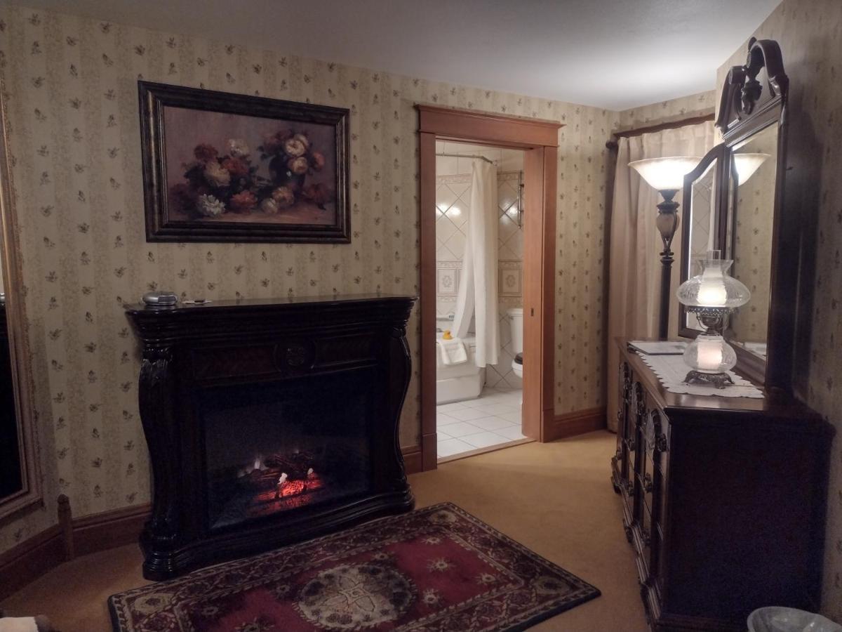The Historic Elk Mountain Hotel Buitenkant foto