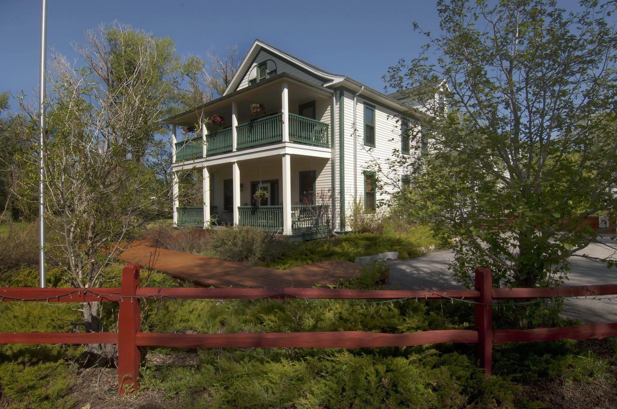 The Historic Elk Mountain Hotel Buitenkant foto