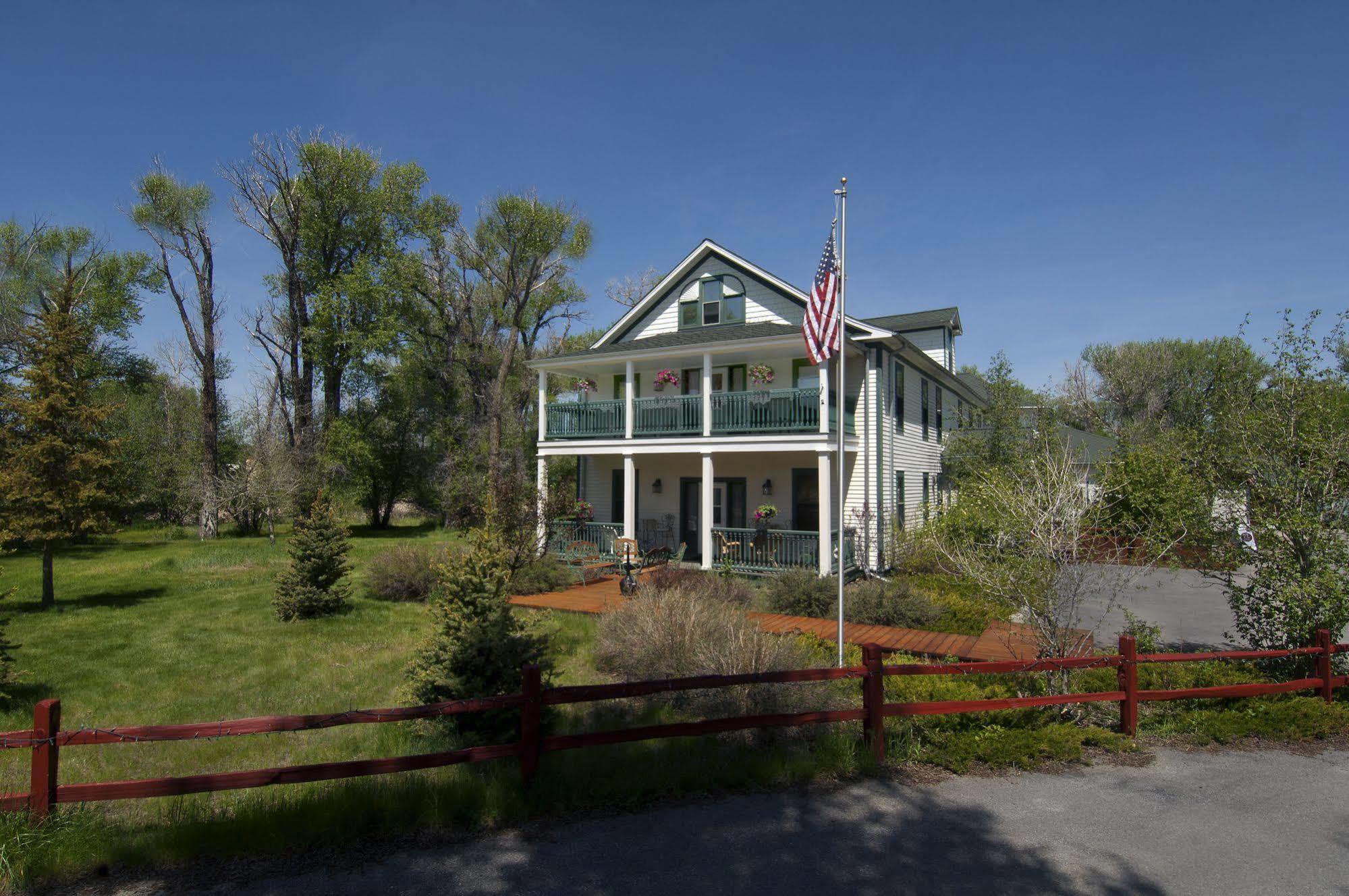 The Historic Elk Mountain Hotel Buitenkant foto