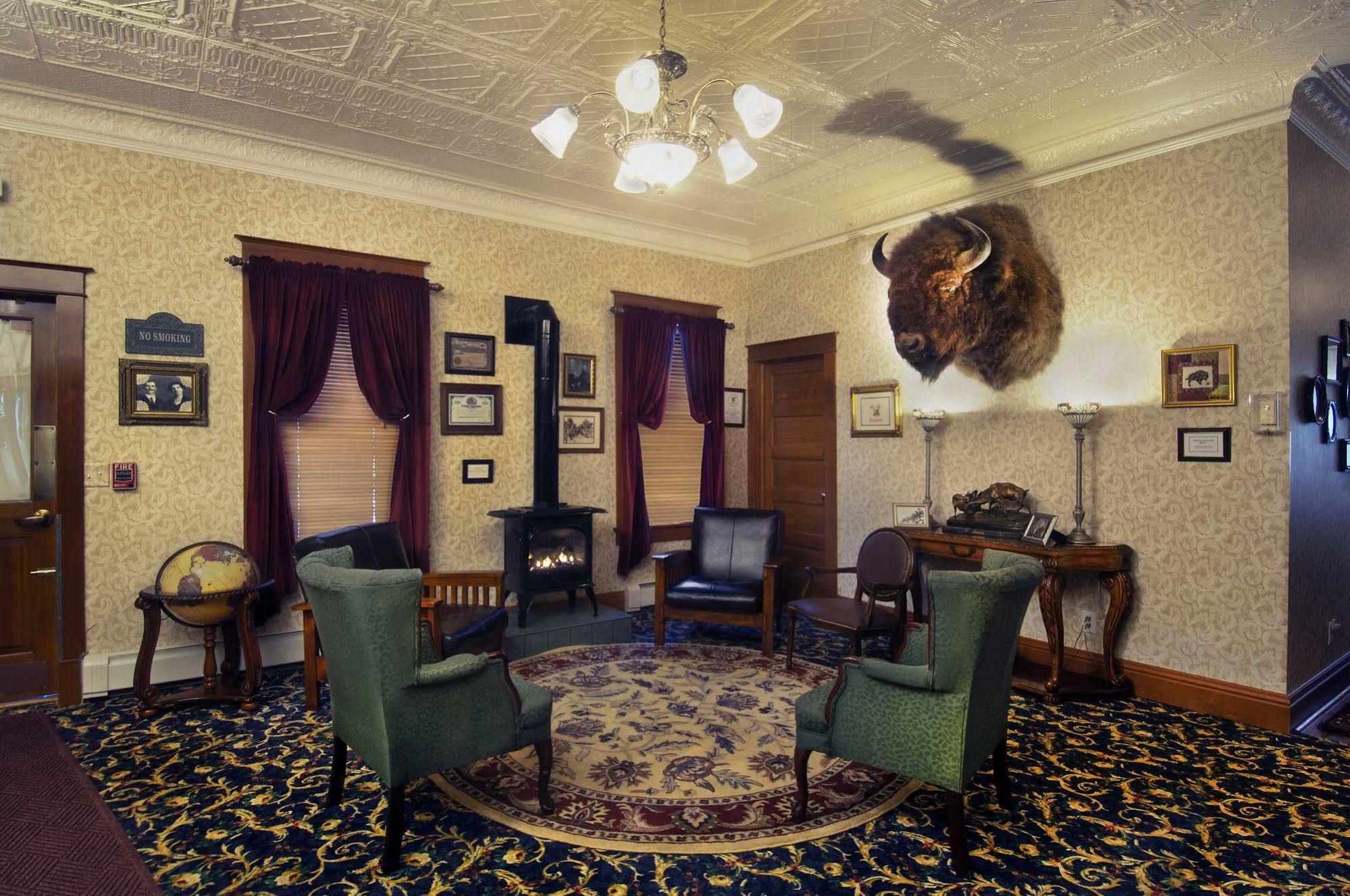 The Historic Elk Mountain Hotel Buitenkant foto